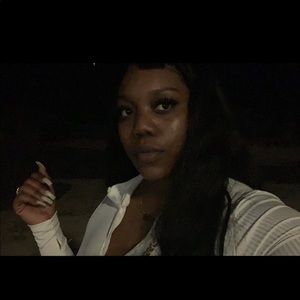 Meet your Posher, Jade